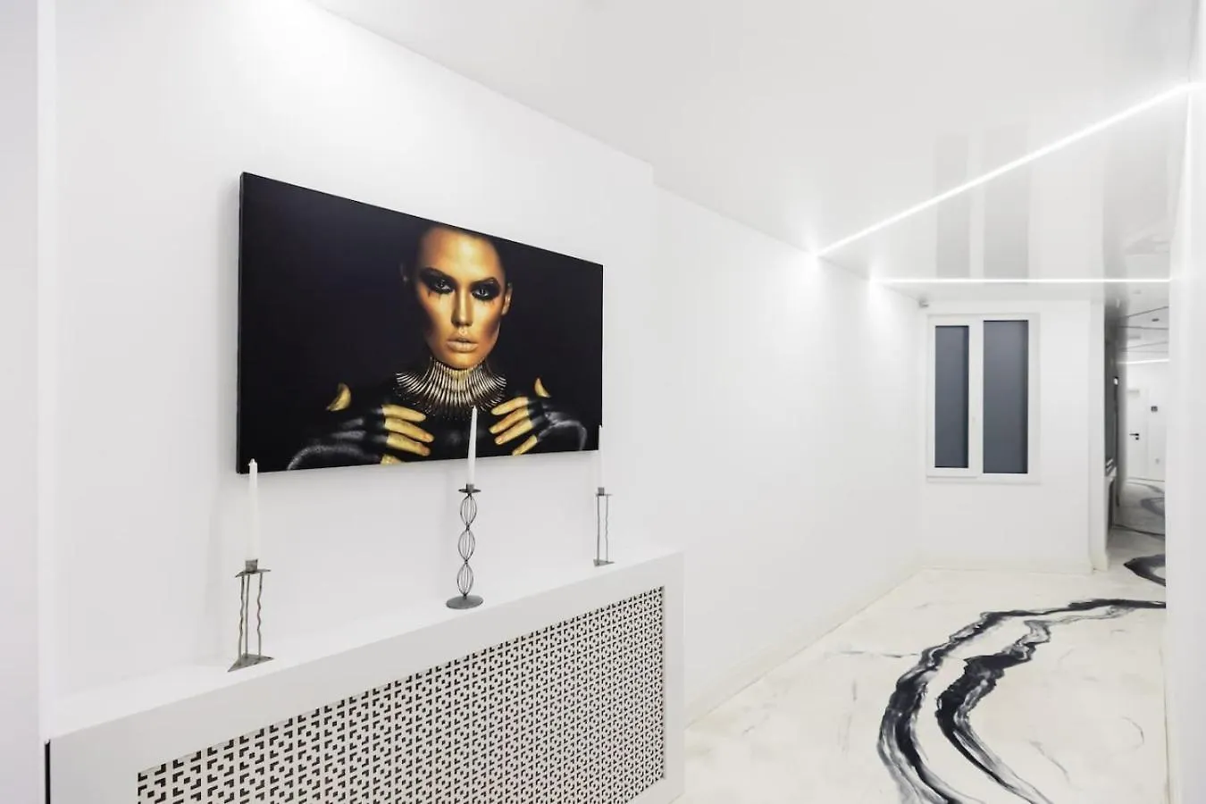 Bucharest Studios Beijing Room 0*,  Romania