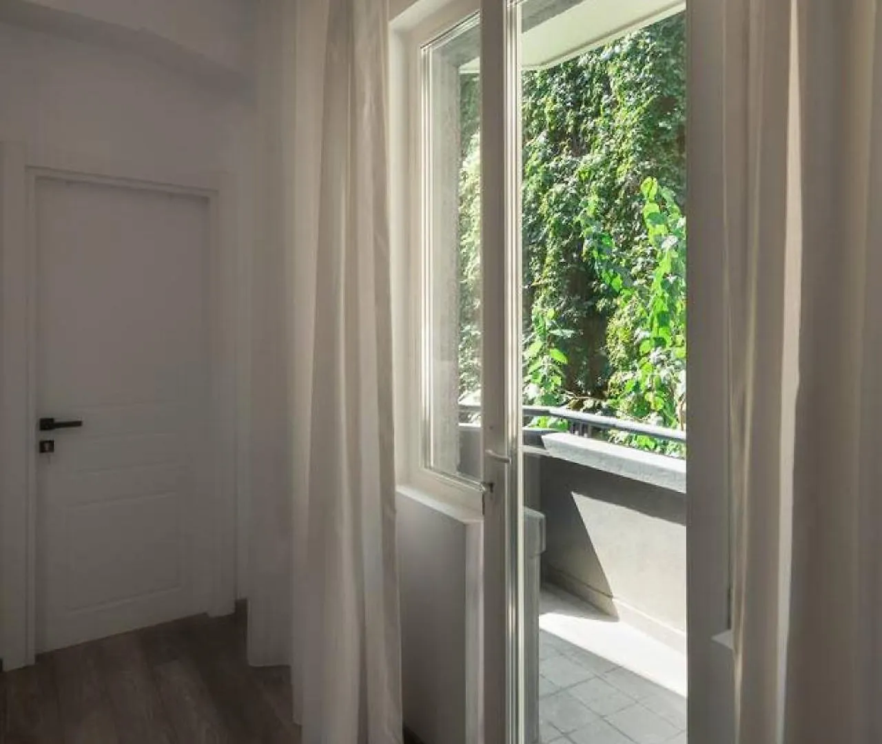 Bucharest Studios Beijing Room
